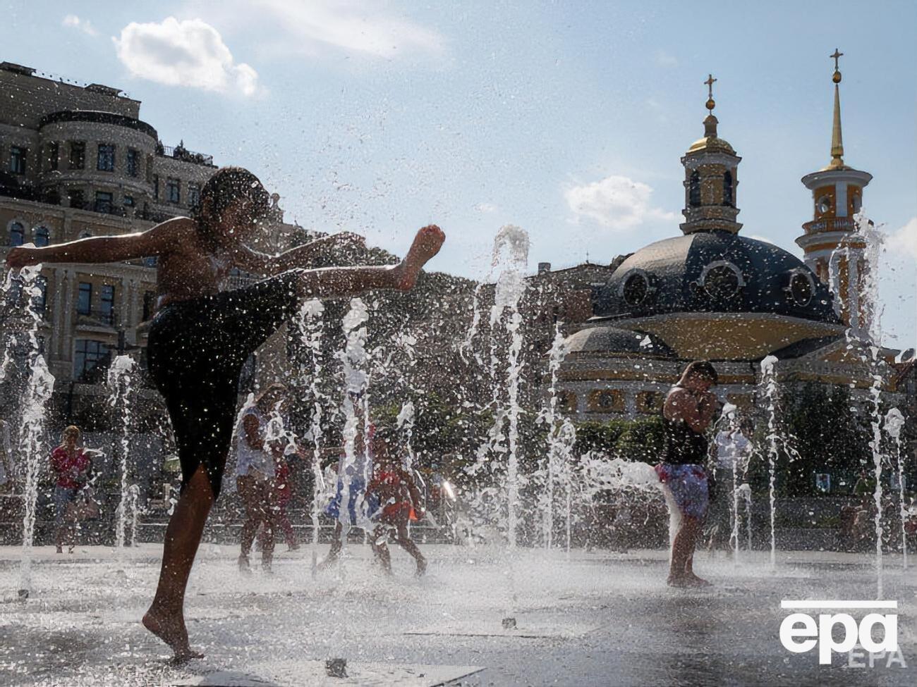 Найтеплішим днем місяця було 22 червня, повідомили в обсерваторії