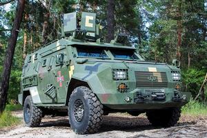 Розроблення "Барс-8" почали у 2016 році.