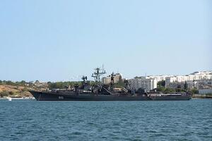 ВМС ВСУ: Корабль Черноморского флота РФ "Сметливый" около 8.00 10 июля зашел в закрытый для мореплавания район