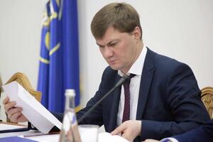 Президент закликав Власова (на фото) ухвалити "жорсткі" кадрові рішення щодо керівництва чотирьох митниць