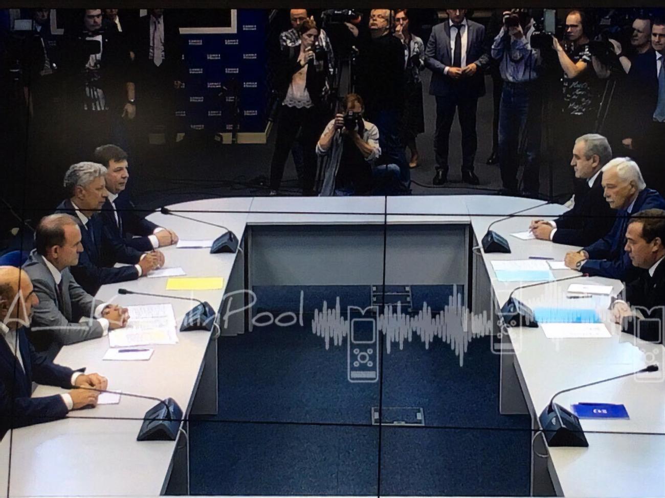 Медведєв заявив, що виступає за міжпартійний діалог