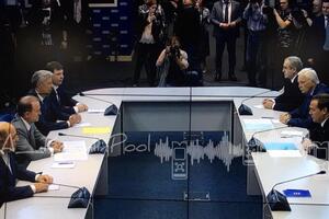 Медведєв заявив, що виступає за міжпартійний діалог