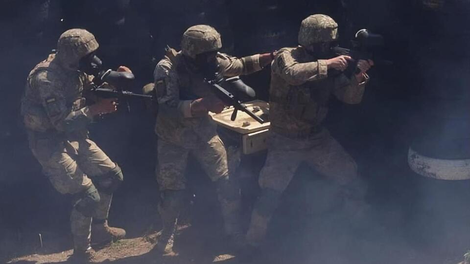 Українські військові відпрацьовують елементи стабілізаційних дій у кризовому регіоні