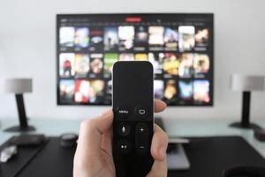 Каналы "112 Украина", NewsOne и ZIK принадлежат нардепу Козаку