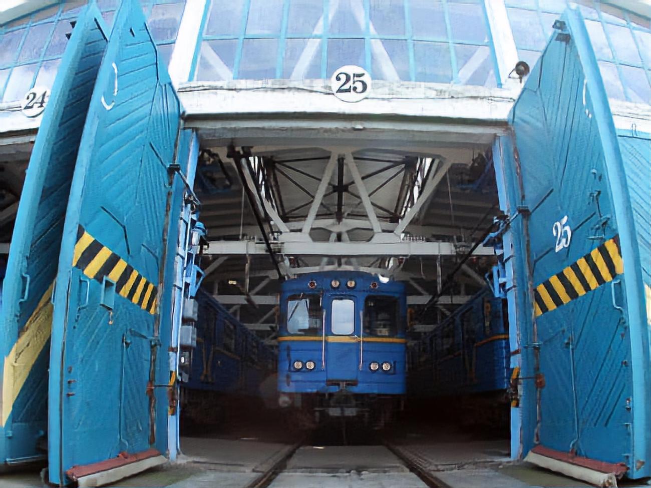 У Київському метрополітені сталася НП