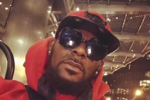 R. Kelly перебуває під арештом