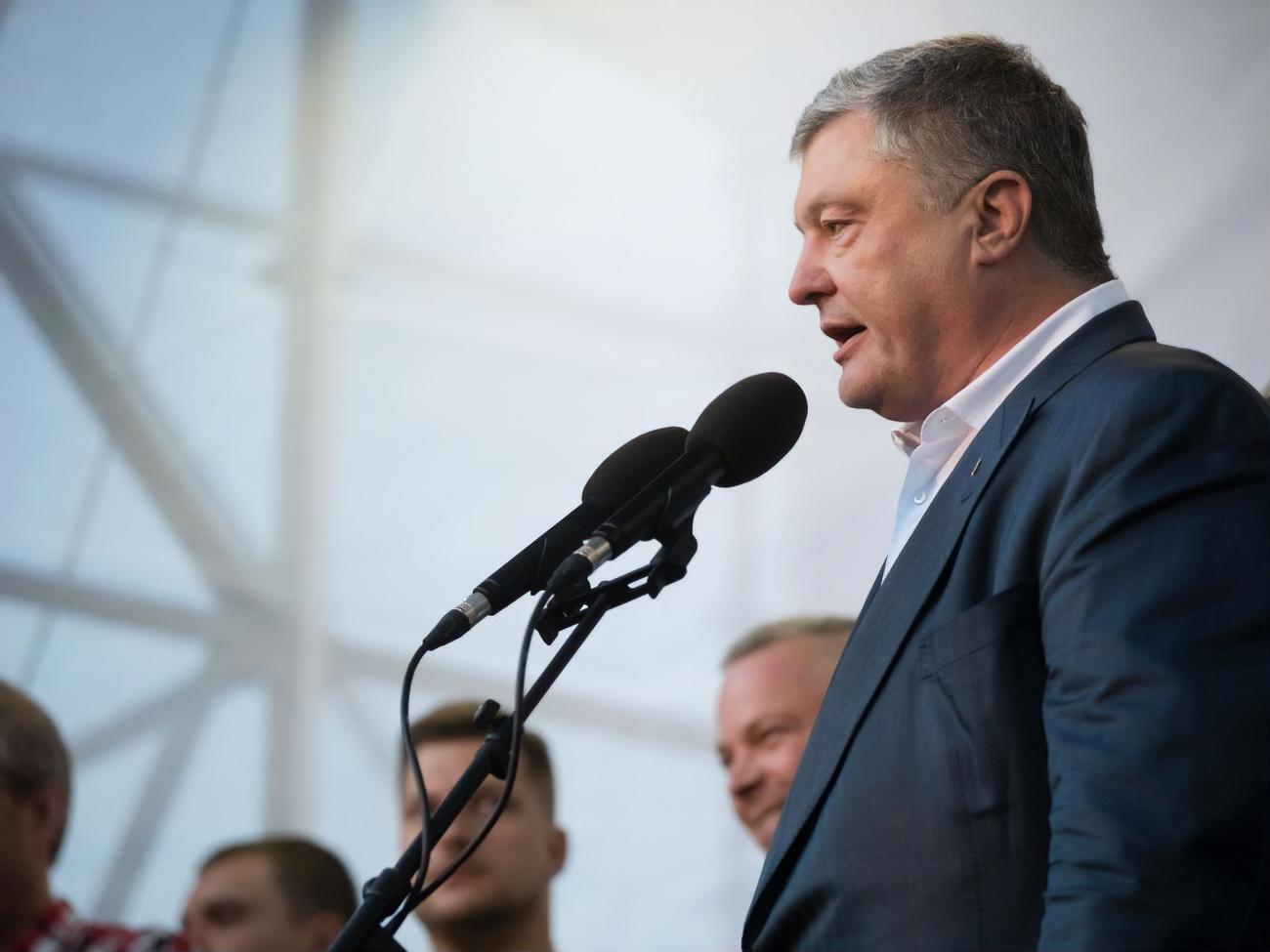 Порошенко: Список очень напоминает другой список – тех, против кого государство-агрессор ввел санкции