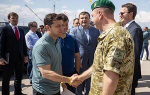 Зеленский посетил КПВВ "Чонгар"