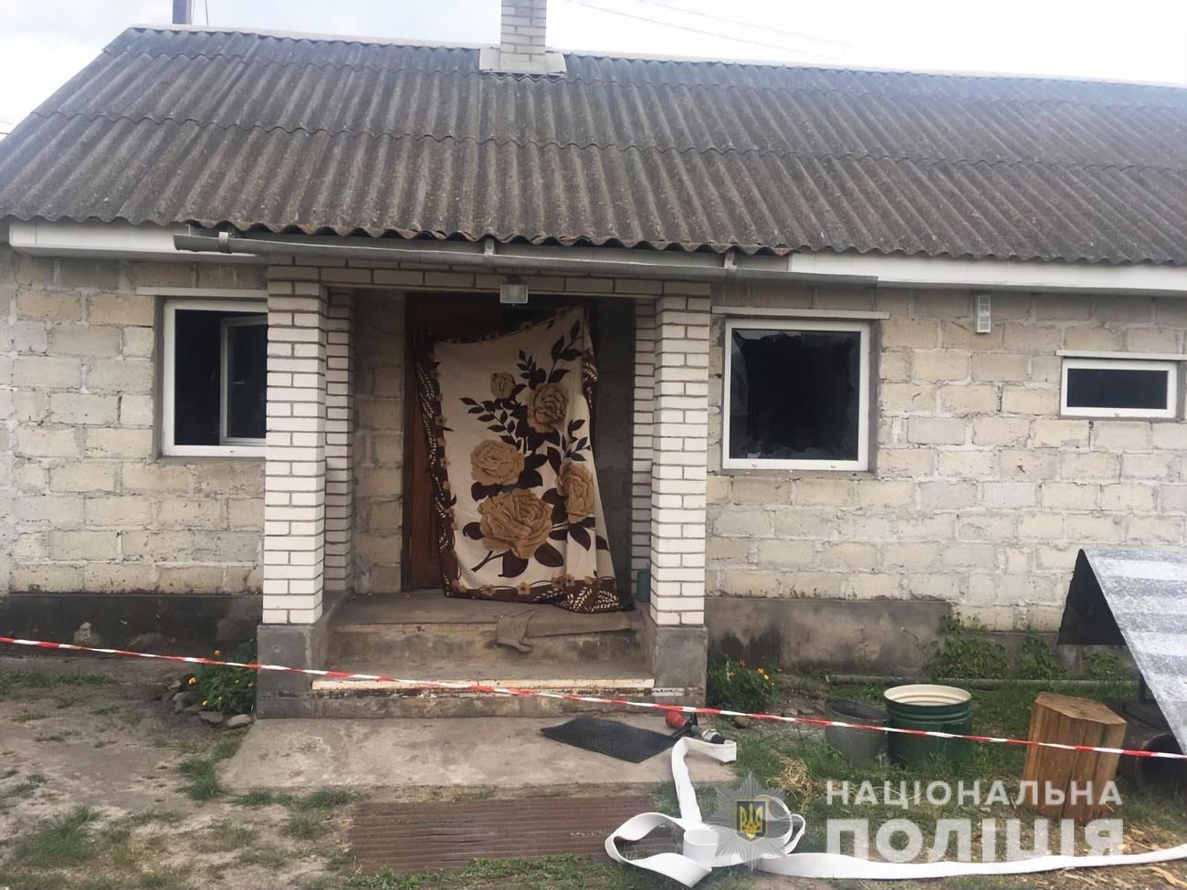 В результате взрыва погибли брат и сестра
