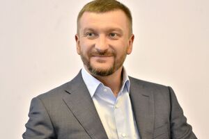Петренко отметил, что запреты стимулируют должников к выплатам