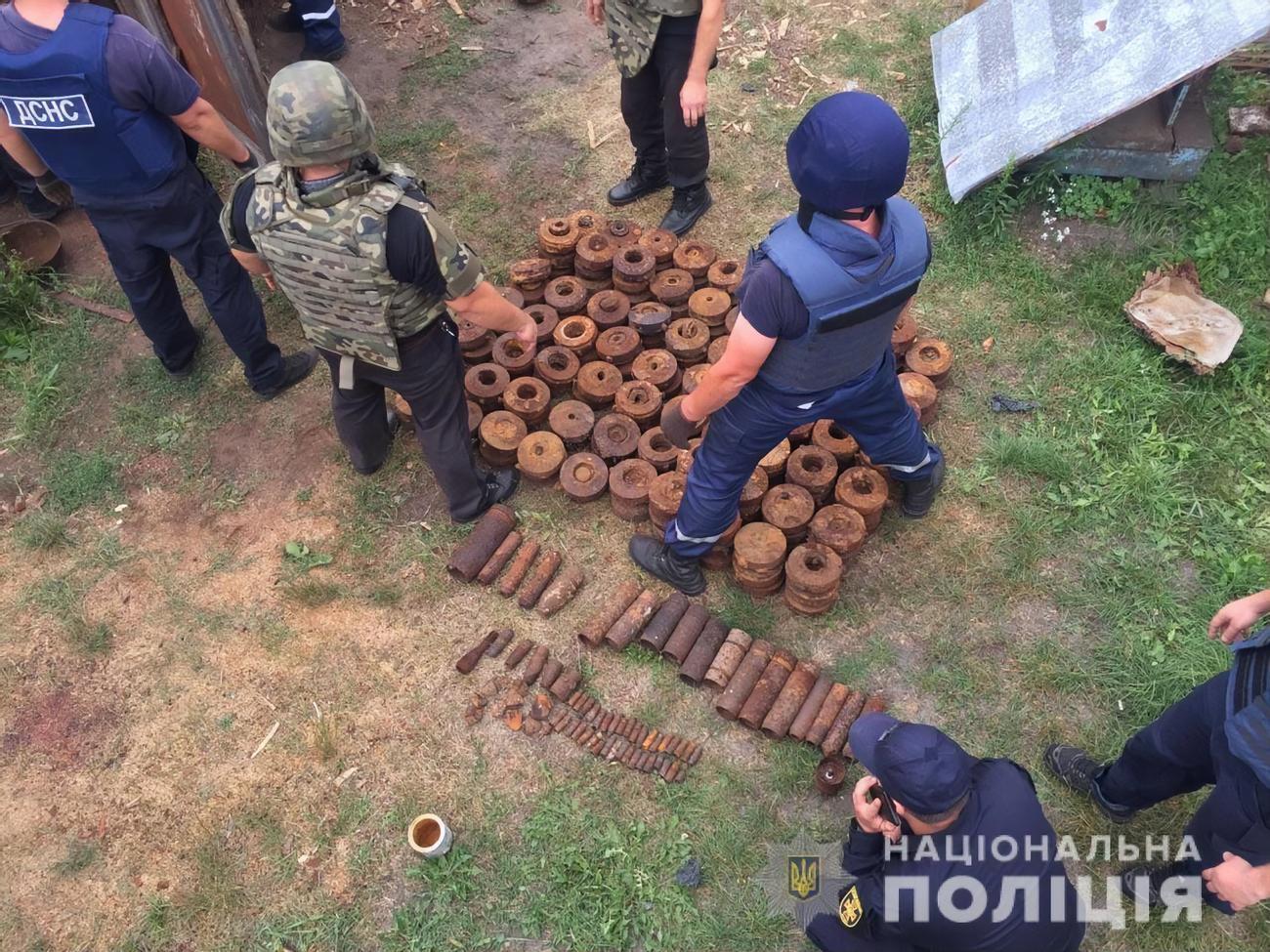 Обыски продолжаются