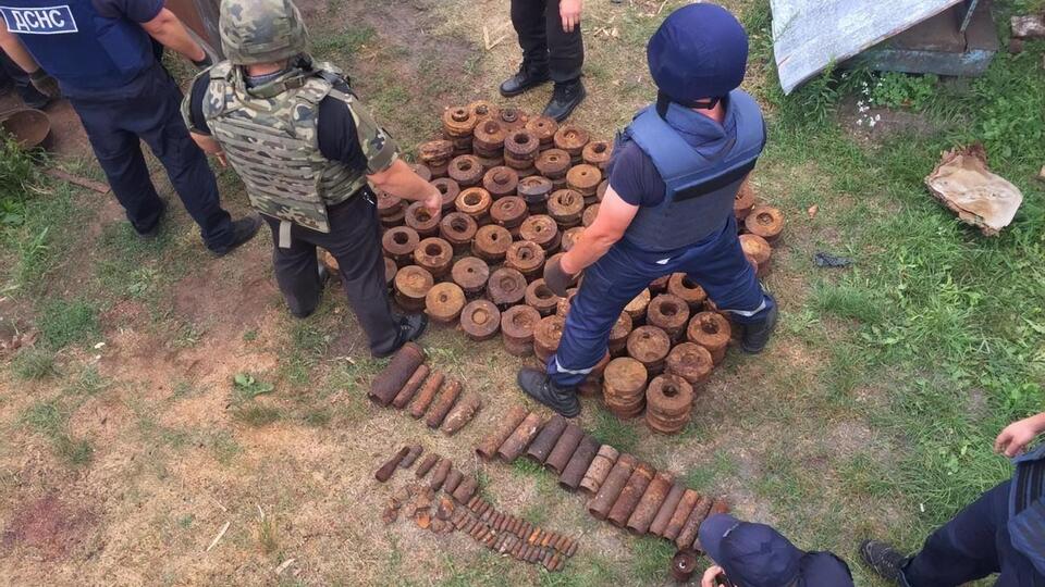 Обшуки тривають