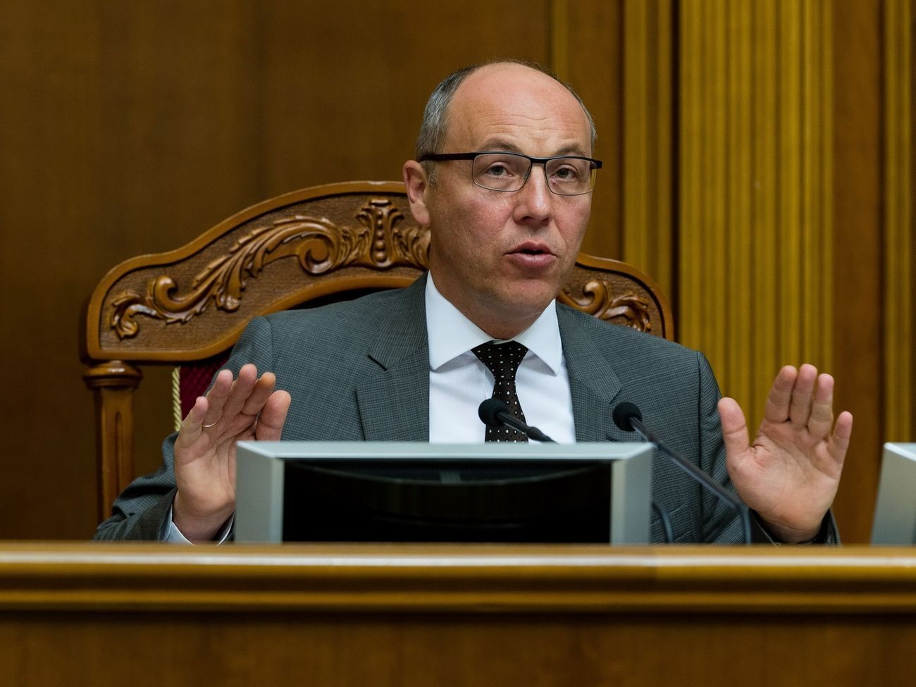 Парубий: Надеюсь, что&nbsp;аппарат ВР найдет все необходимые механизмы, чтобы в зале сделать переоборудование