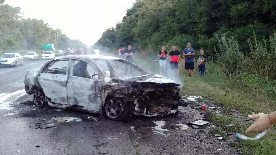 В Полтавской области столкнулись Toyota и ВАЗ