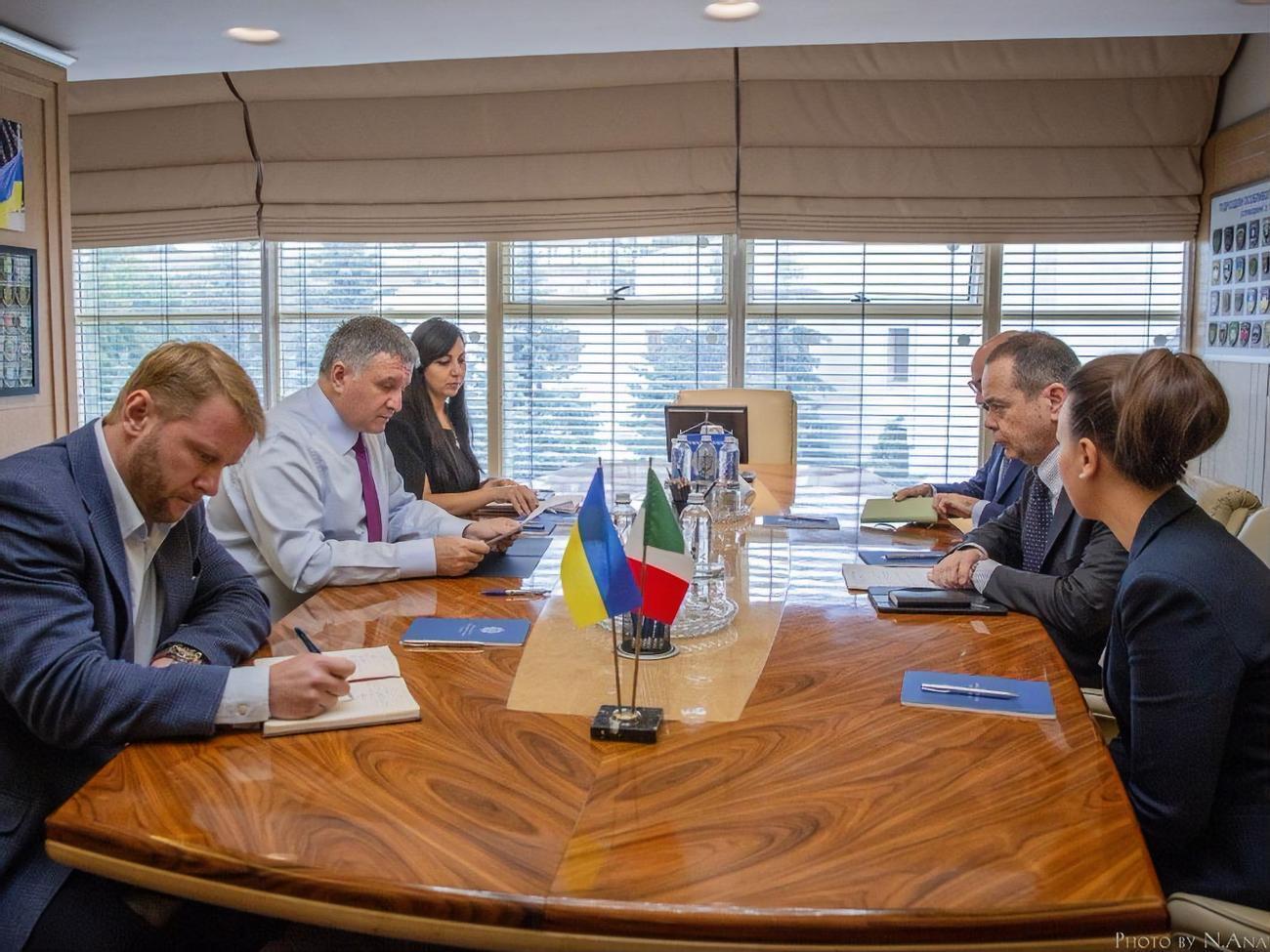 Аваков розповів про зустріч із італійським послом