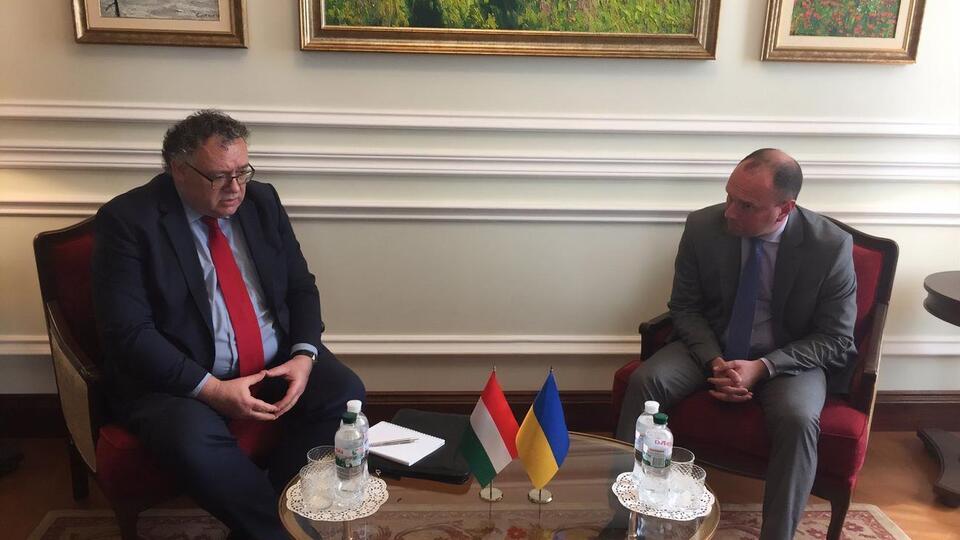 Посла Угорщини викликали у МЗС України