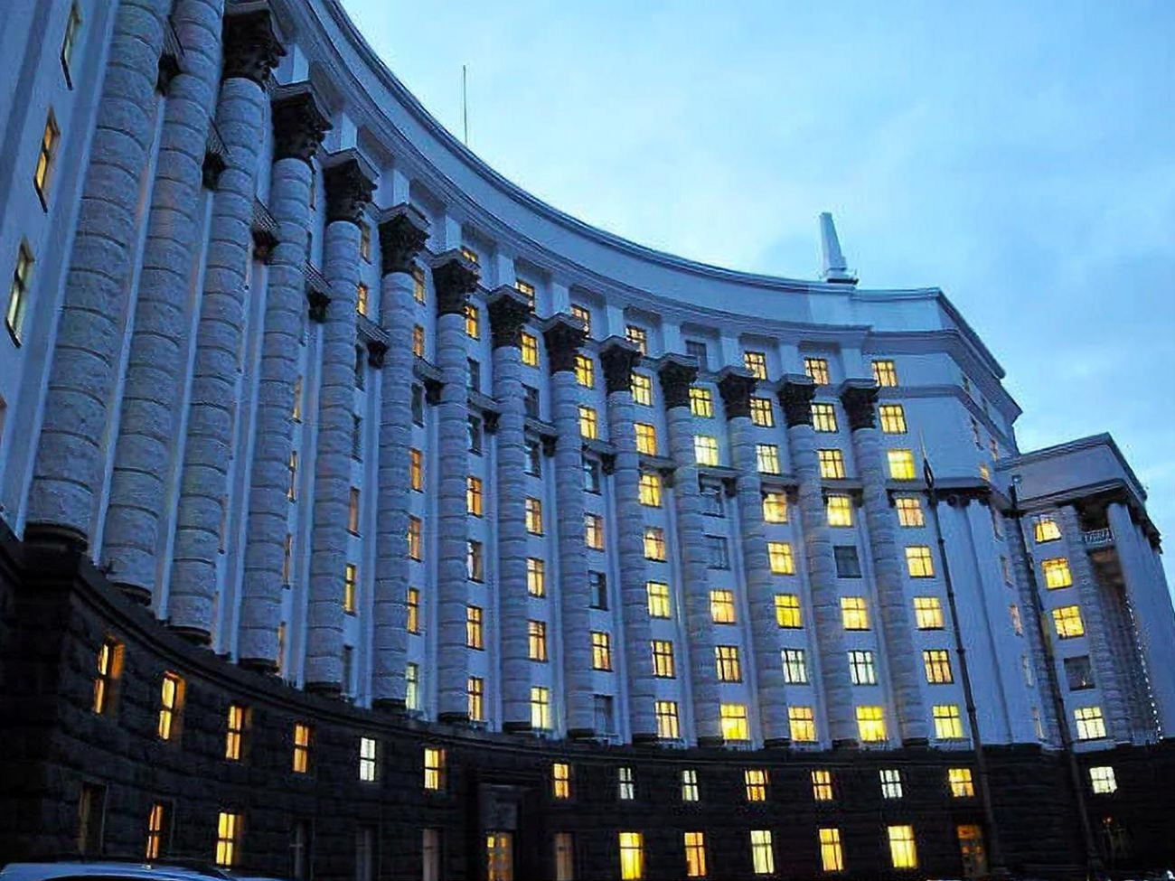 Кабмин продлил действующие ограничения до 31 декабря 2020 года