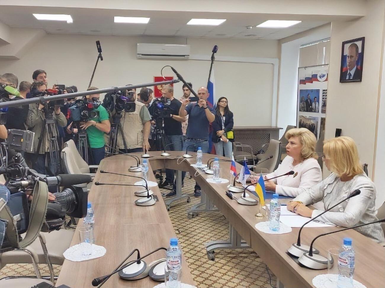 Денисова и Москалькова провели пресс-конференцию в Москве