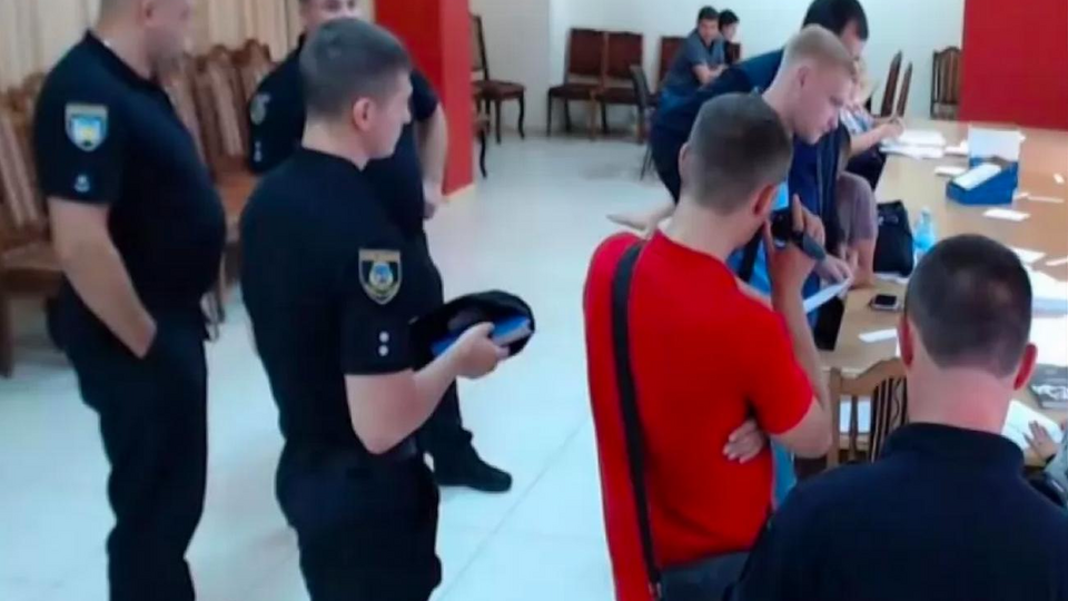 Работа комиссии полностью парализована, заявила ее руководитель