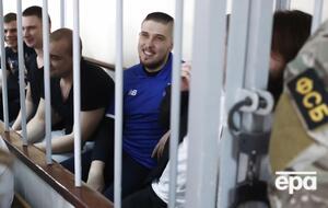 В суде моряки не отвечали на вопросы судьи, которые не касались их имени, даты рождения и звания
