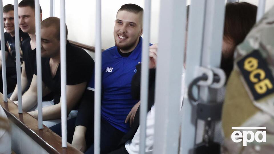 У суді моряки не відповідали на запитання судді, які не стосувалися їхніх імені, дати народження та звання