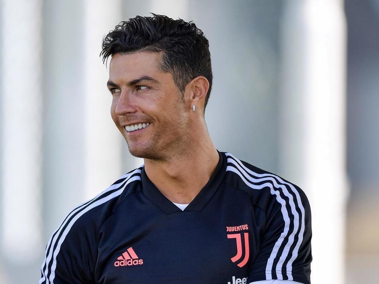 Роналду: Як чудово приїхати додому після важкого робочого дня й бути зі своєю любою сім'єю