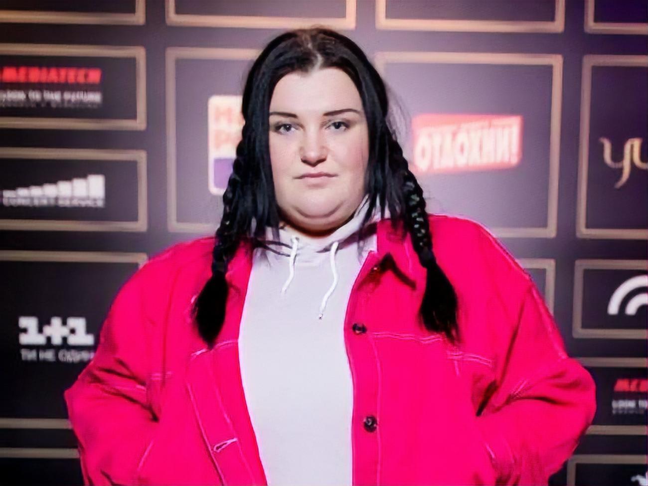 alyona alyona:&nbsp;Дельфины должны проплывать сотни километров в день и быть свободными, а не заключенными дельфинариев!