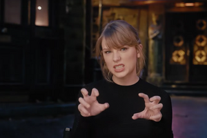 Свіфт виконує одну з ролей у мюзиклі