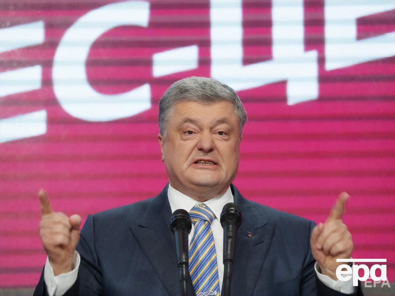 Автор позову вважає, що Порошенко порушив правила агітації