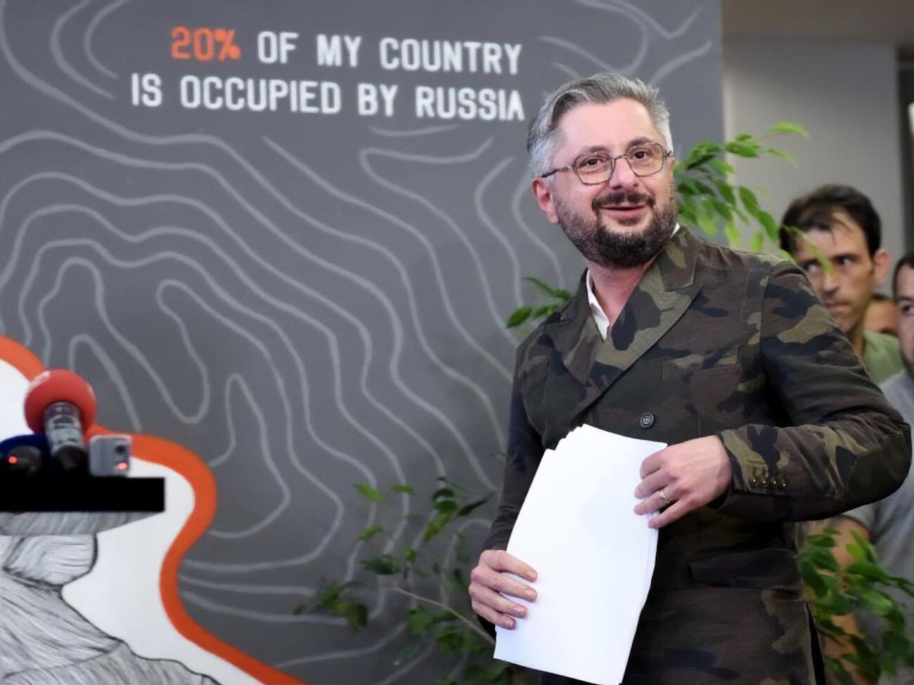 Гварамию лишили должности по ускоренной процедуре