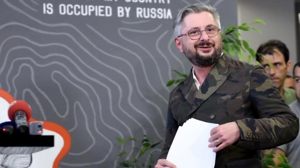 Гварамію позбавили посади за прискореною процедурою