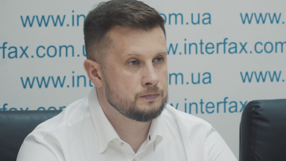 Андрей Билецкий: Речь идет о сбыте новых танковых двигателей, которые в течение длительного времени незаконно списывались