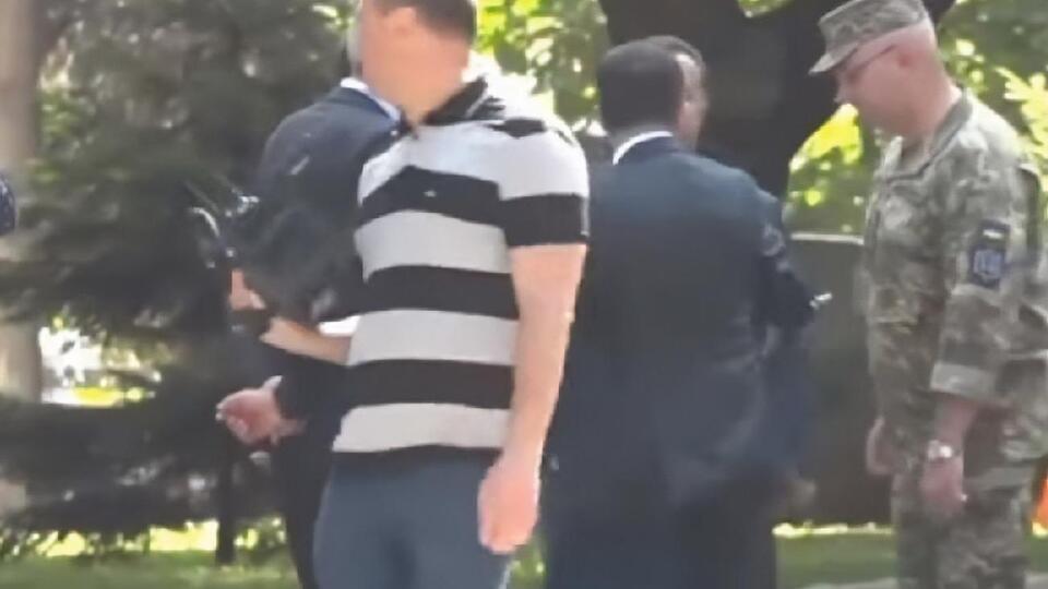 Епізод потрапив на відео