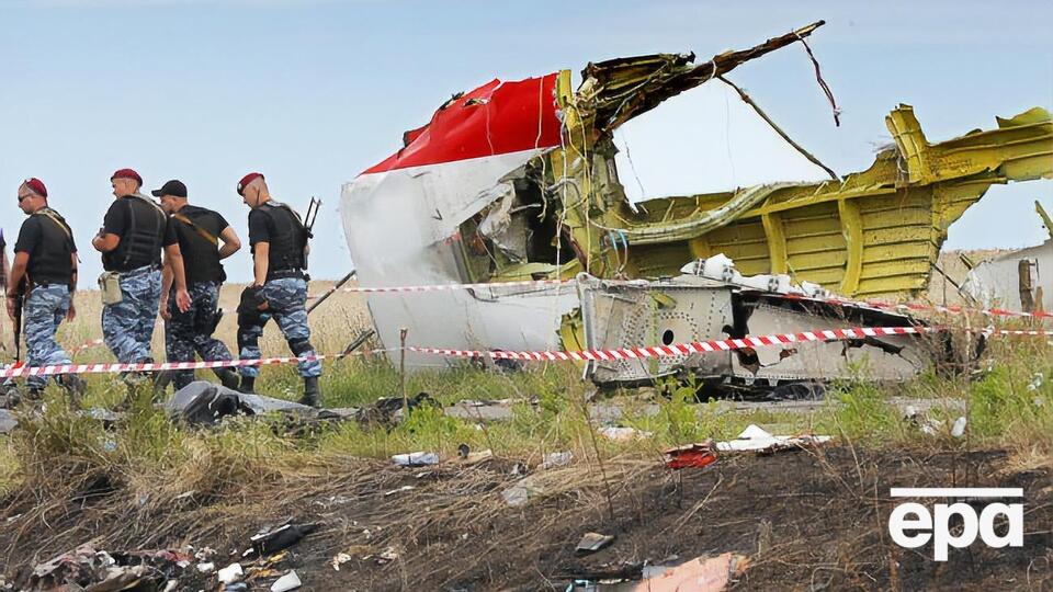 Boeing, летевший рейсом MH17, потерпел крушение 17 июля 2014 года