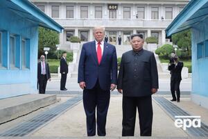 30 червня президент США і лідер Північної Кореї зустрілися в селі в демілітаризованій зоні