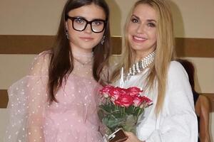 Сумская: Поздравляем, дочь, и в добрый путь к осуществлению мечты!
