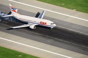 У чеському мінтрансі назвали ситуацію, що склалася з польотами, наслідком відсутності згоди між авіаційною владою Чехії та РФ