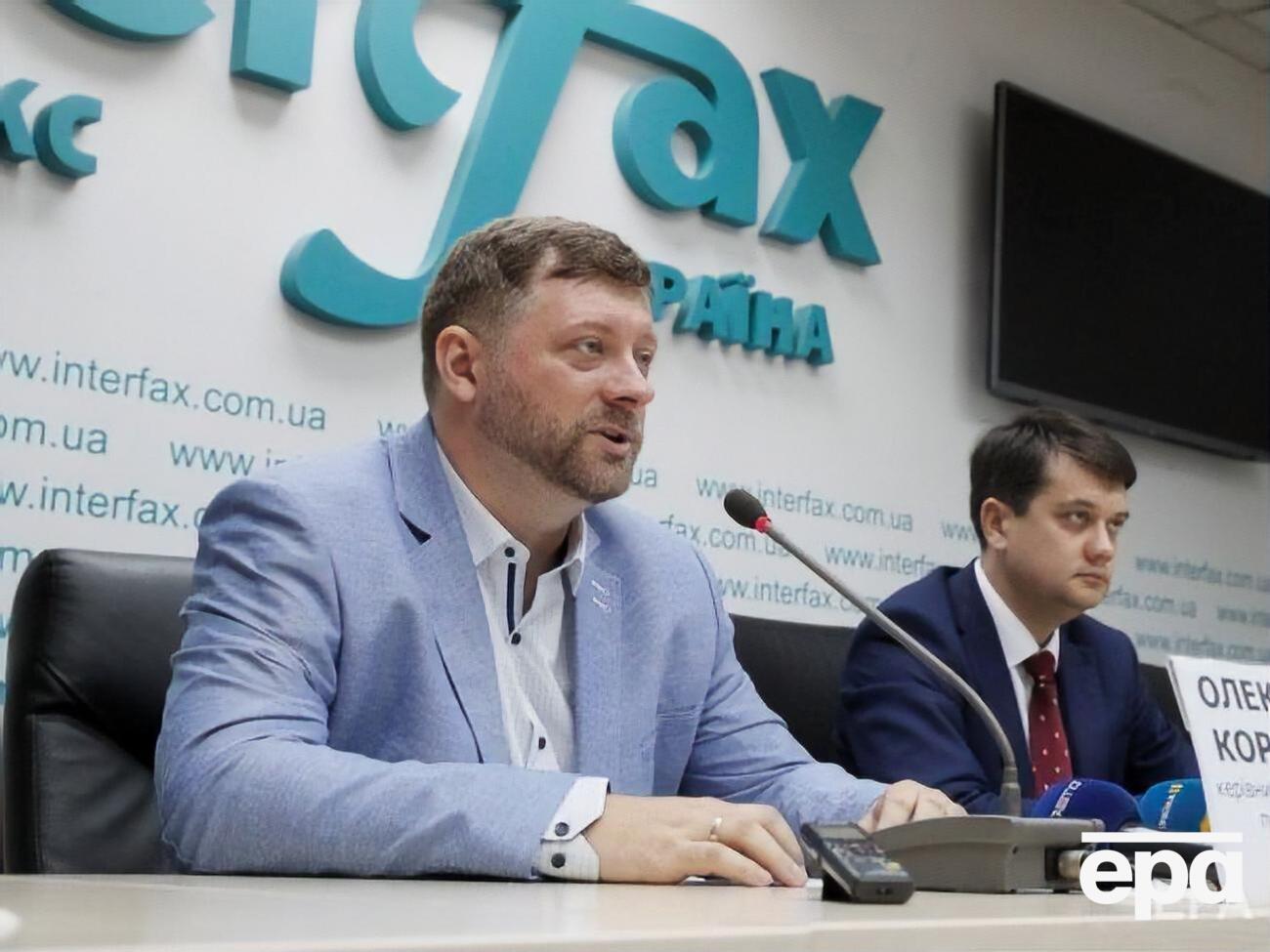 Корнієнко про волонтерів у штабі: Це загальний тренд