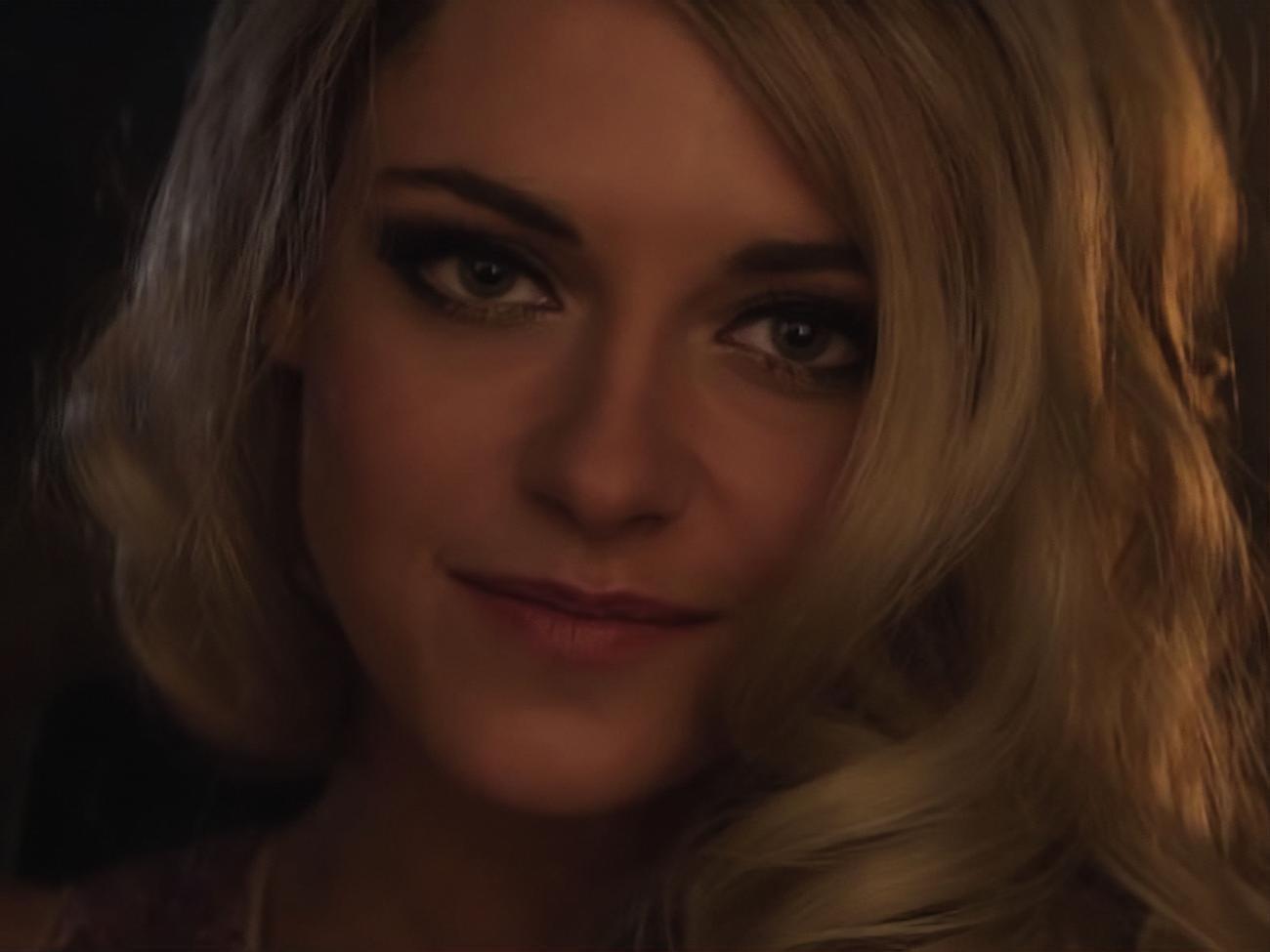 Стюарт виконала одну з головних ролей