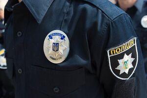Поліція перевіряє інформацію про можливий постріл в автобус