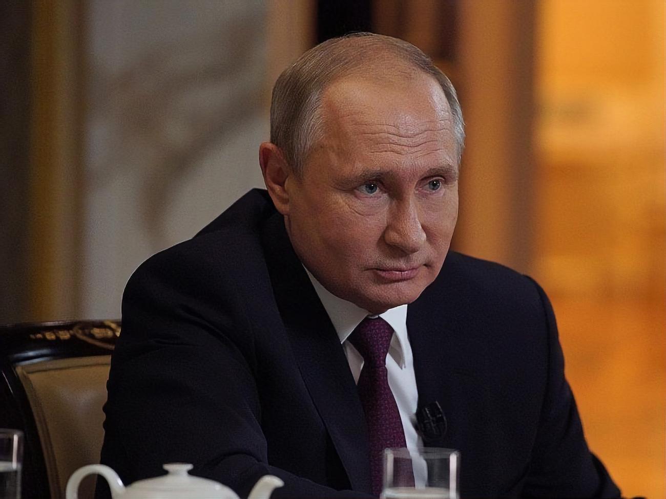 Путин о Медведчуке: У него есть убеждения, в этом все дело