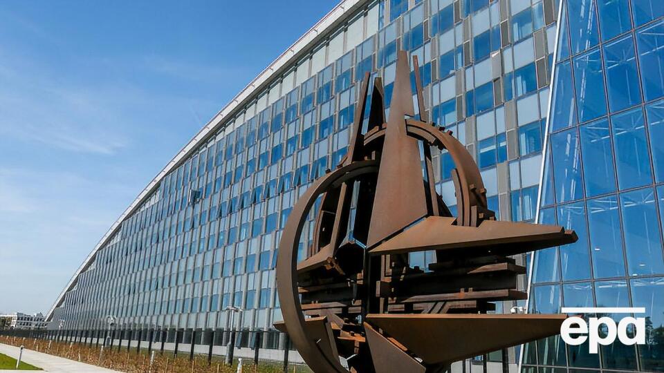 НАТО поддерживает дипломатические усилия по урегулированию ситуации