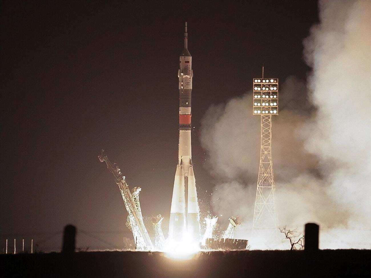 Апарати злетіли з Байконура