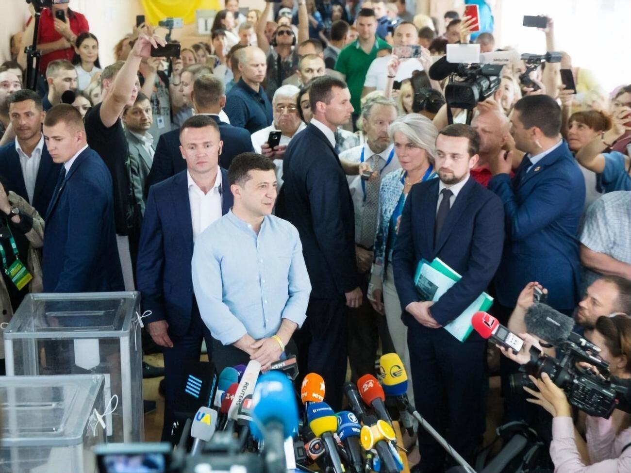 Зеленський: Уже нарешті ми повинні зняти недоторканність