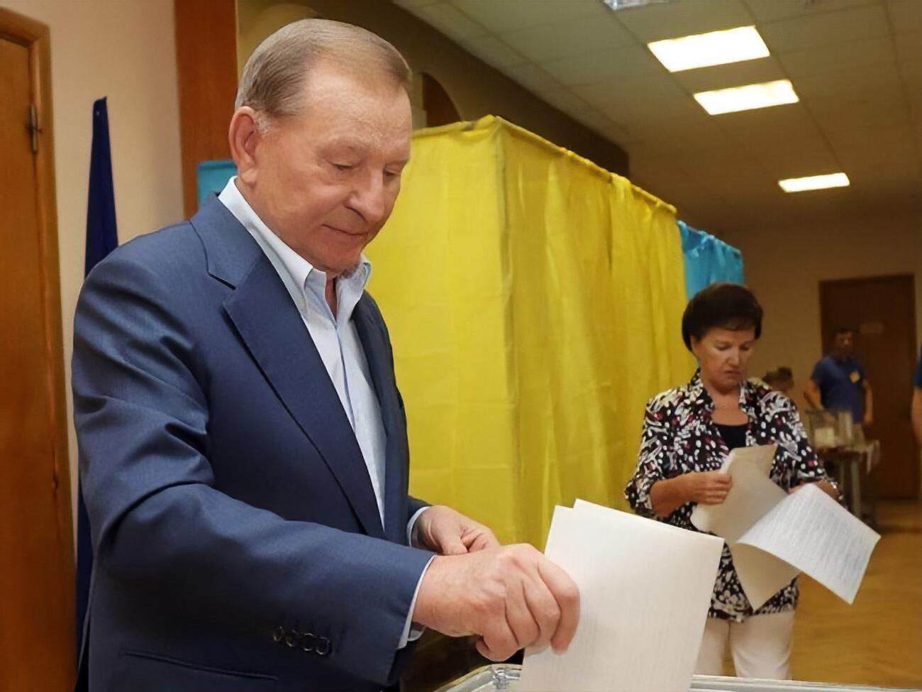 Кучма: Есть надежда, что новая власть придет с новой программой конкретных действий без пустых обещаний