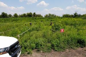 Спасатели обнаружили взрывоопасный предмет в 150 метрах от контрольного пункта въезда-выезда "Майорское"