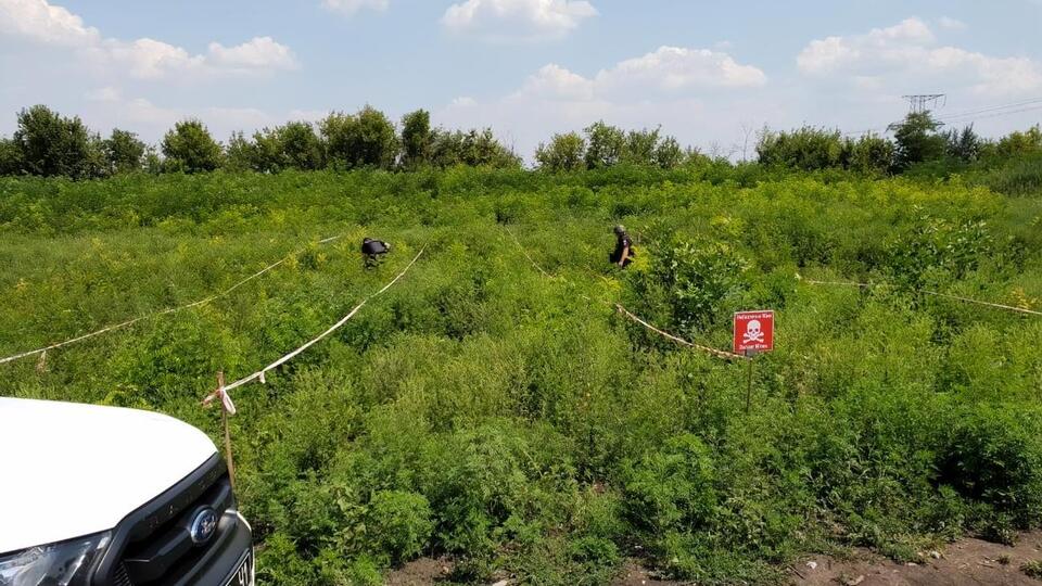 Спасатели обнаружили взрывоопасный предмет в 150 метрах от контрольного пункта въезда-выезда "Майорское"
