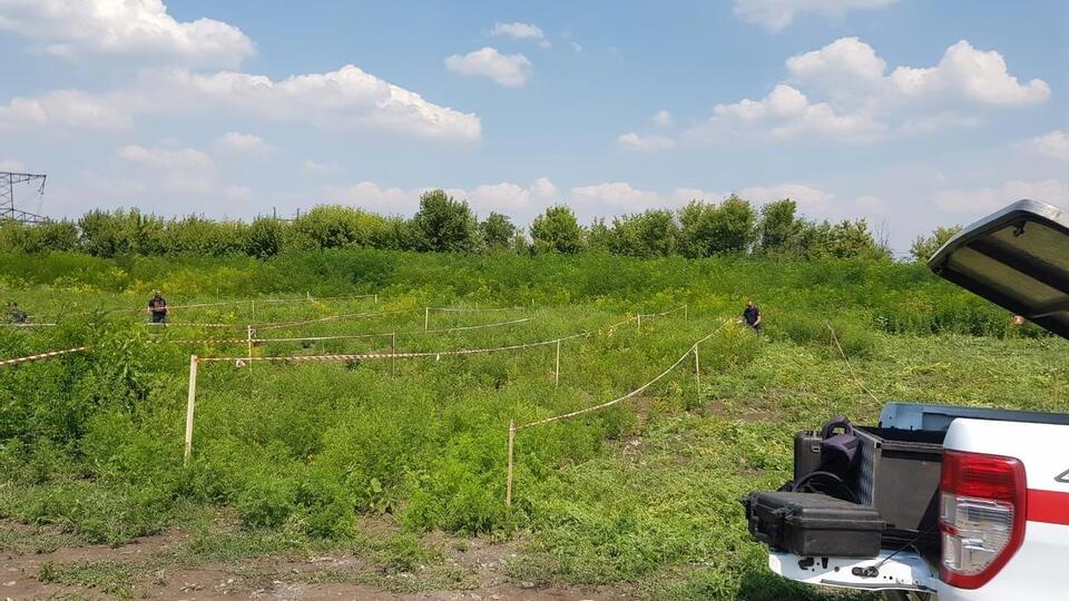 Спасатели продолжают работать на пункте пропуска "Майорское"