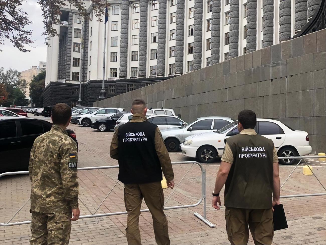 Обшуки проводять, зокрема, у будівлі Кабміну