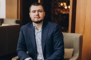 Руслан Плохой: У деяких селах, де лідером є Антон Кіссе, аномально висока явка. Якщо в середньому в окрузі явка становить 44%, то в деяких селах явка становила приблизно 76%